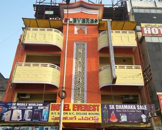 Hotel Everest - Secunderabad - Building