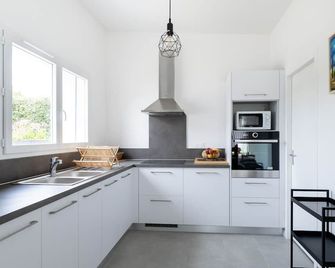 Baradoz - Ploubazlanec - Kitchen