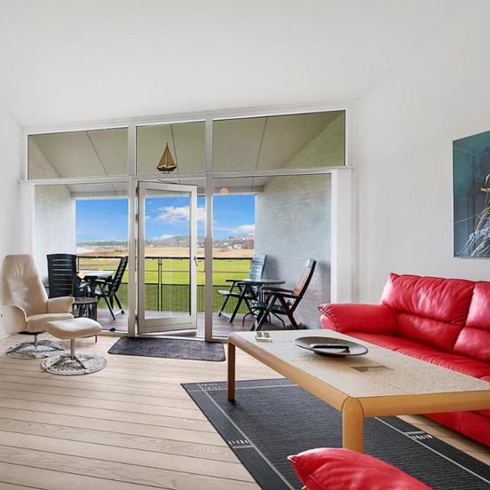 Beautiful First-Row Apartment With Stunning Panoramic Views Of Ebeltoft Cove – Ebeltoft