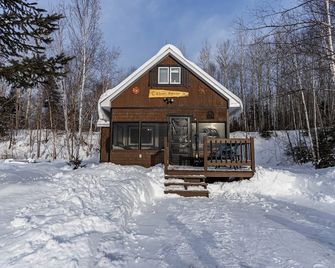 Family Cabin- Wi-Fi - Snowmobile - Bathurst