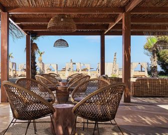 Sentido Amounda Bay - Gázi