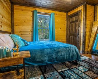 Forest Gap - Pizza oven, hot tub, EV charger - Hico - Habitación