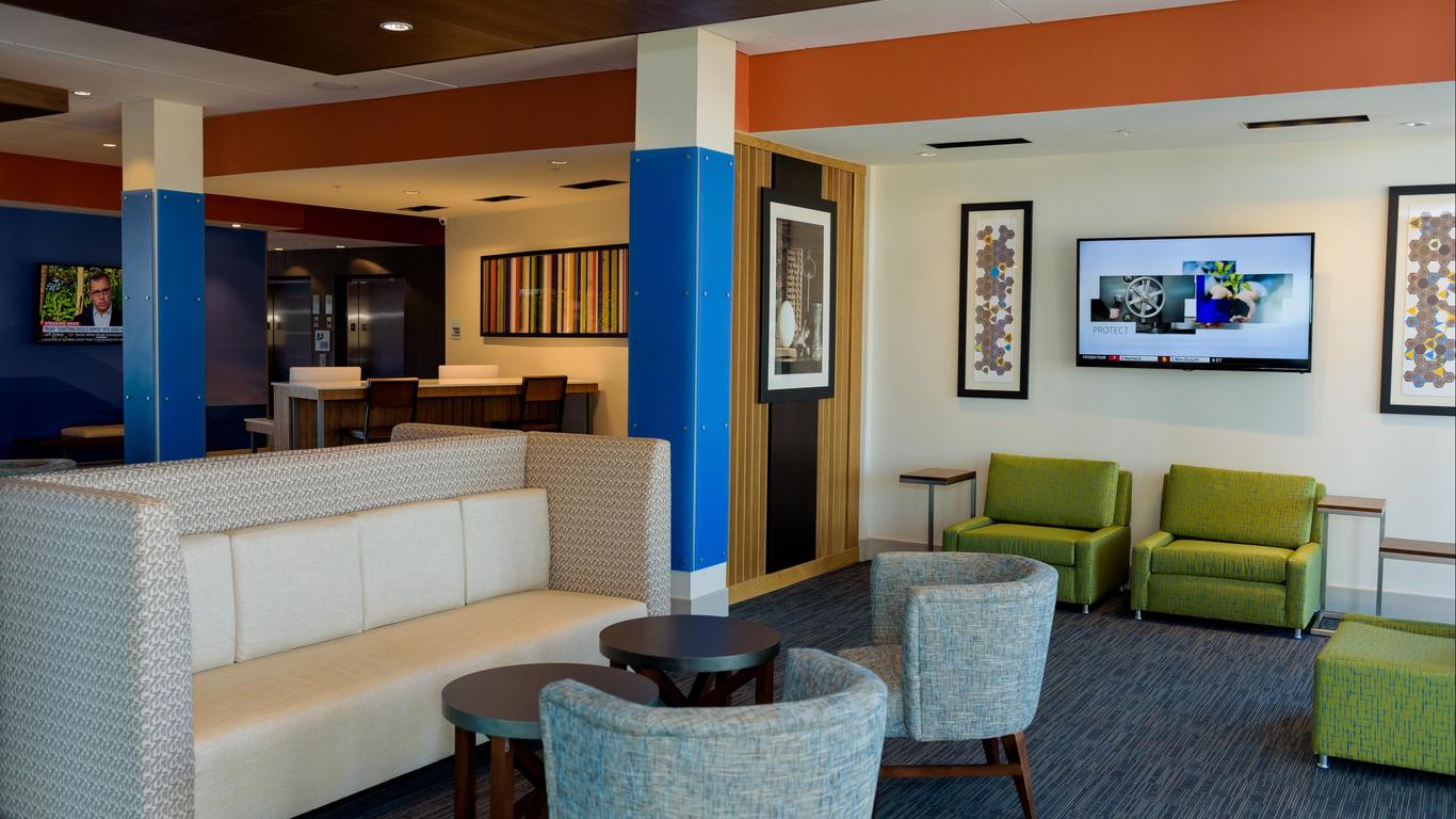 Holiday Inn Express & Suites Mckinney - Frisco East By IHG
