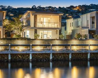 Monte Carlo At Martha's Cove - Praia Safety - Edifício