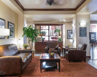 Hampton Inn & Suites Florence-North-I-95 - Florence - Lobby