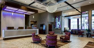 Best Western Plus St. John's Airport Hotel and Suites - Saint John's - Reception