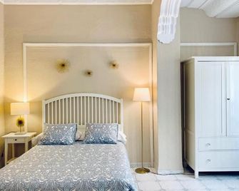 هاي فالينسيا كانوفاس - فالنسيا - غرفة نوم