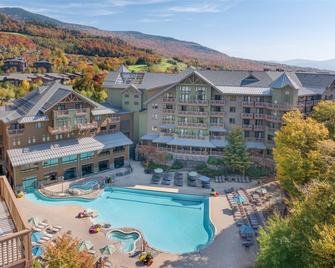The Lodge at Spruce Peak - Stowe - Pool