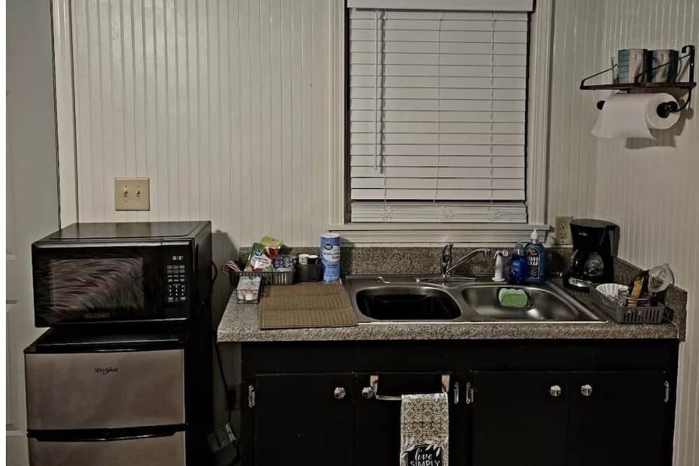 Private Cabin 1 bed and 1 bath - Clinton - Кухня