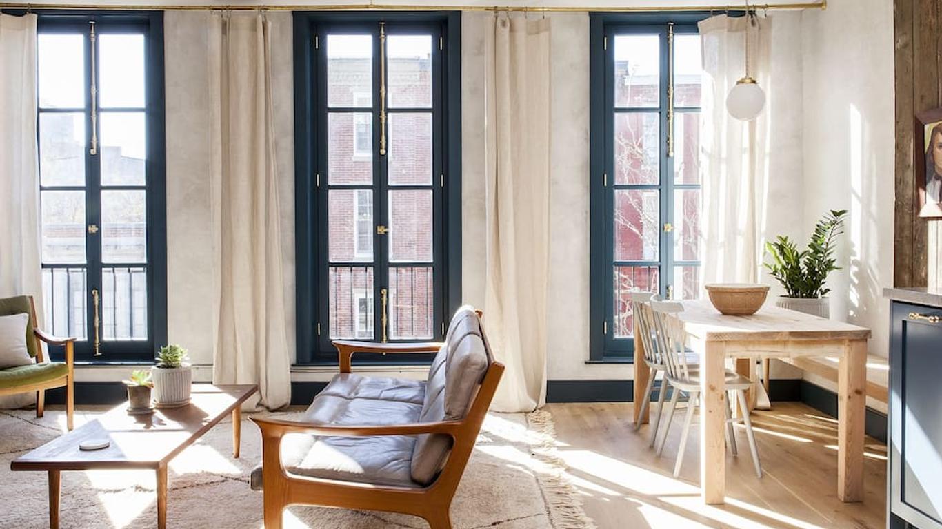 Lokal Hotel Old City