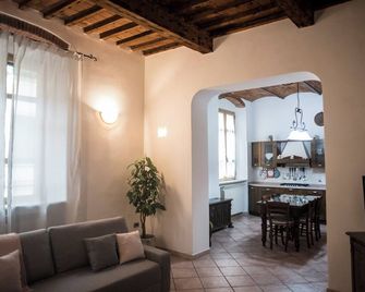 Carla e Lui a Livorno - Livorno - Wohnzimmer