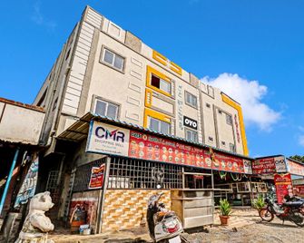Spot On Hotel Maha Lakshmi - Ongole - Building