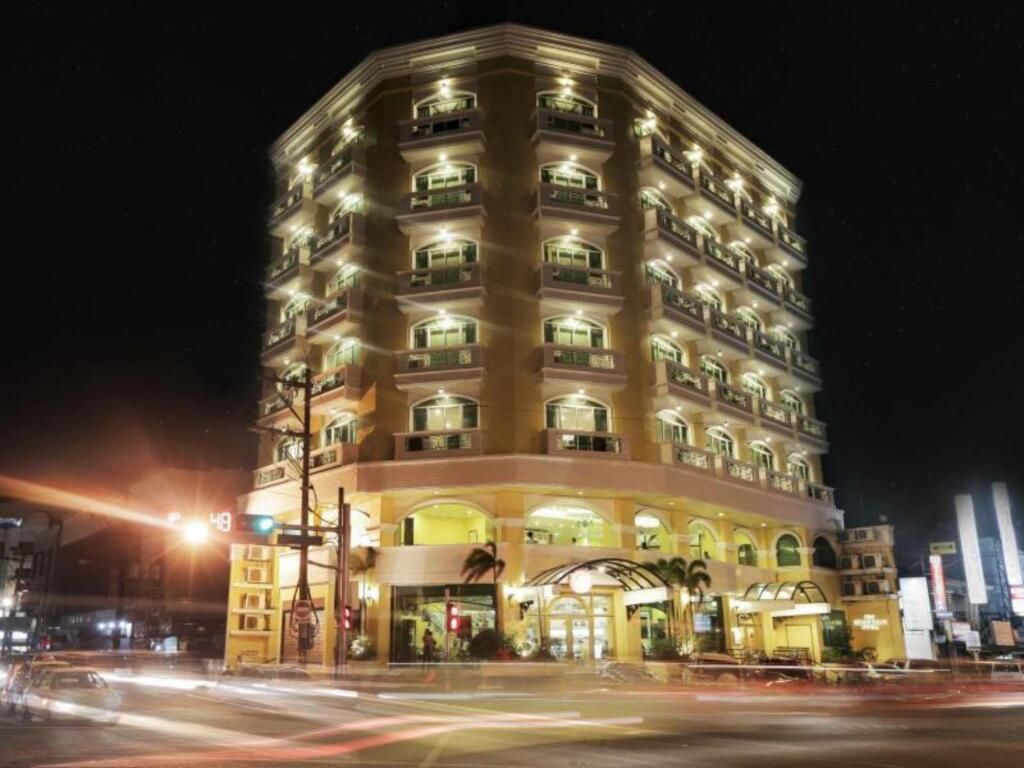 The Grand Dame Hotel - אילוילו סיטי - בניין
