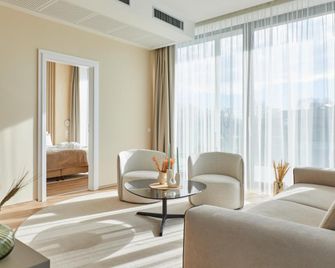 Evergreen Health Longevity Residence - Kehidakustány