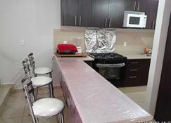 Single Private House In Pachuca - Pachuca - Kitchen