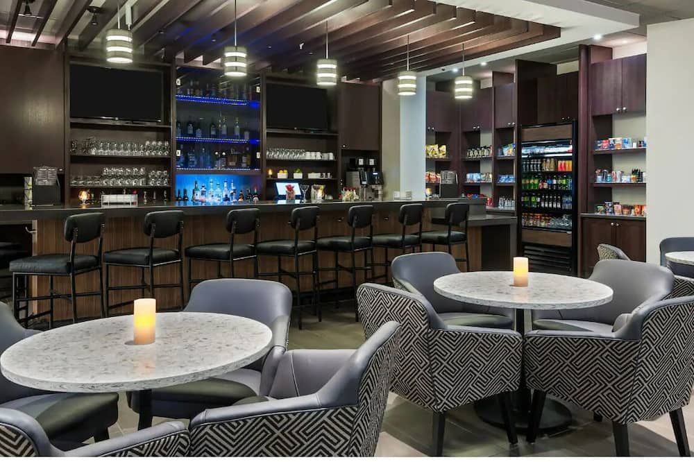 أسبين سويتس هوتل أنكوريج داون تاون - انتشوراج - بار