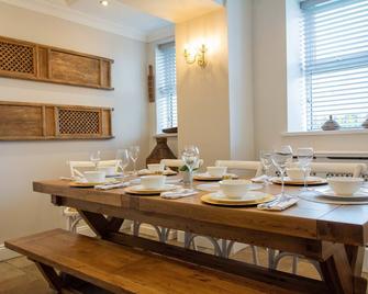 Stunning 1800's House Right in Town Centre - Dungarvan - Dining room
