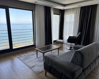 Sehrar Suite Hotel - Trabzon - Pokój dzienny
