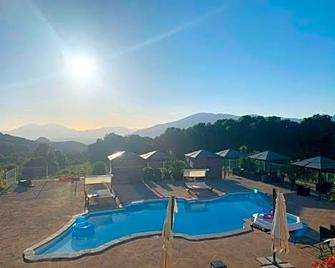 Auberge Acquella - Eccica-Suarella - Pool