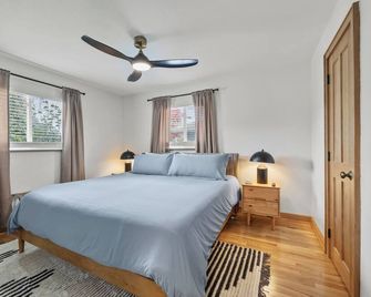 New Listing. 3br House In Grove City W/ Game Room, Chef Kitchen, Fire Pit - Grove City - Bedroom