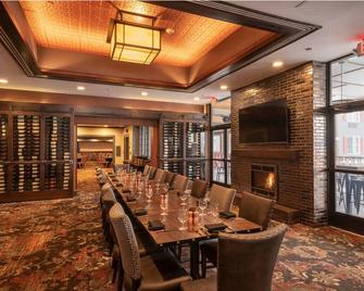 The Craftsman Inn & Suites - Fayetteville - Restaurant