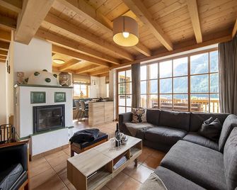 Stylish Ten-person Alpine Chalet - Königsleiten - Wohnzimmer