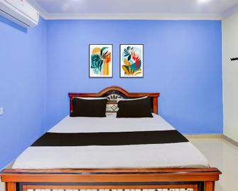Hotel O Classic luxury Rooms - Warangal - Bedroom