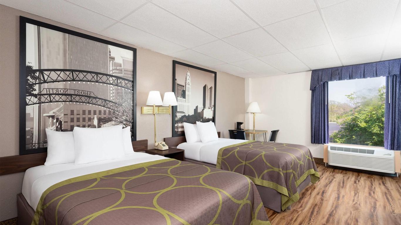 Super 8 by Wyndham Columbus