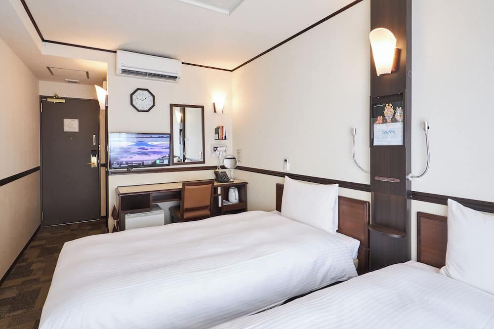 Toyoko Inn Tokyo Fussa Ekimae Higashi guchi