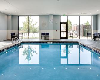 Staybridge Suites Iowa City - Coralville - Coralville - Pool