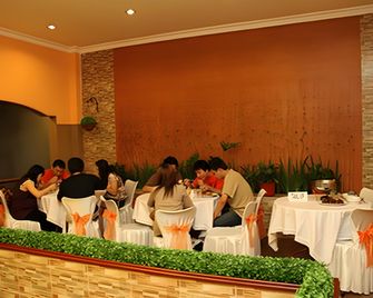 Patria Palace Hotel - Blitar - Restaurant