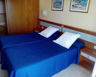 Hostal Leo D'or - Cala d'Or - Schlafzimmer