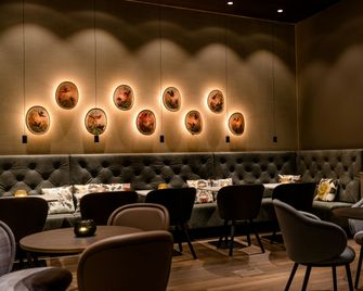 Motel One Manchester-St. Peter's Square - Manchester - Bar