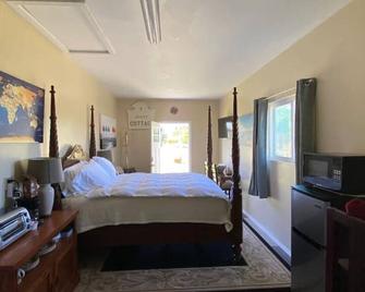 Olympic Trail Retreat - Sequim - Bedroom