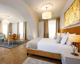 Heritage hotel Santa Lucia - Split - Bedroom