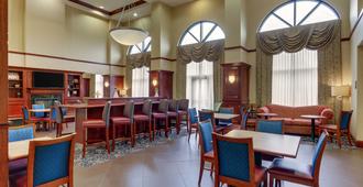 Hampton Inn & Suites Indianapolis-Airport - Indianápolis - Restaurante