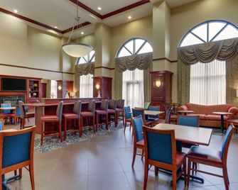 هامبتون إن آند سويتس إنديانابوليس أيربورت - انديانابوليس - مطعم