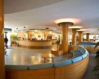 Horse Country Resort Congress & Spa - Hotel Ribot - Arborea - Front desk