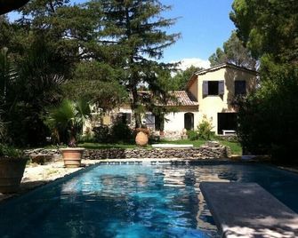 Gite in Provencal Farmhouse With Private Pool - Uchaux - Pool