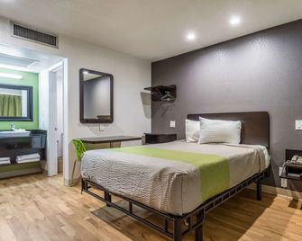 Studio 6 Buttonwillow. Ca - Buttonwillow