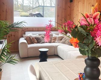 Zutendaal Forest Retreat - Zutendaal - Living room