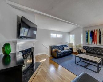 Chic Rio del Mar Oasis - Aptos - Obývací pokoj