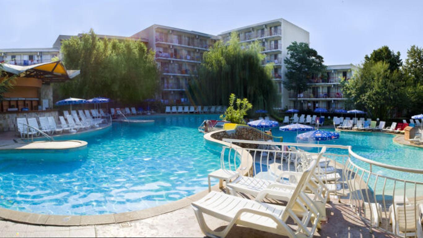 فيتا بارك هوتل آند أكوا بارك