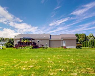 Cozy Family Home - Penn Yan - Gebäude
