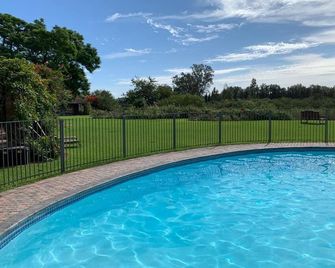 Gerald's Gift Guest House - Addo - Kolam