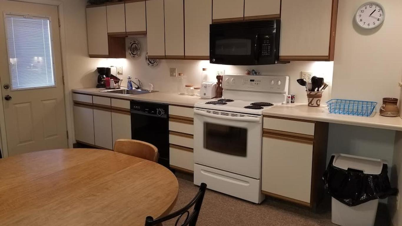 Lakeshor Motor Inn