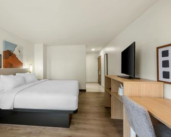 Spark by Hilton Freeport - Freeport - Camera da letto