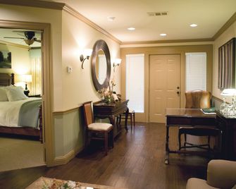 The Sanford House Inn & Spa - Arlington