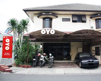 Wisma Bintang Redpartner - Jakarta - Building