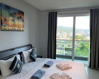 Emerald Terrace Apartments by Lofty - Patong - Bedroom